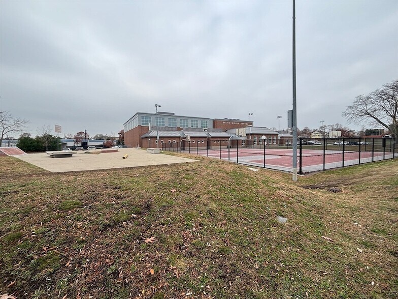 554 Main St, Unit 2 in Wakefield, MA - Building Photo