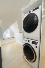 250 Norwell St, Unit 1 in Boston, MA - Foto de edificio - Building Photo