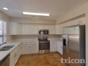 21201 N Conlon Rd in Maricopa, AZ - Foto de edificio - Building Photo