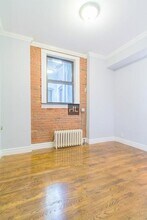 Clinton Street, Unit 01A in New York, NY - Building Photo - Building Photo