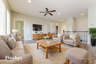 10913 Highview Rd in Peculiar, MO - Building Photo - Building Photo