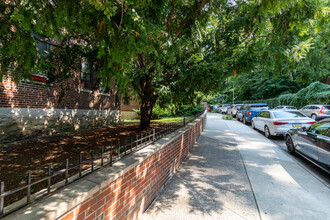 34 Hillside Ave in New York, NY - Foto de edificio - Building Photo