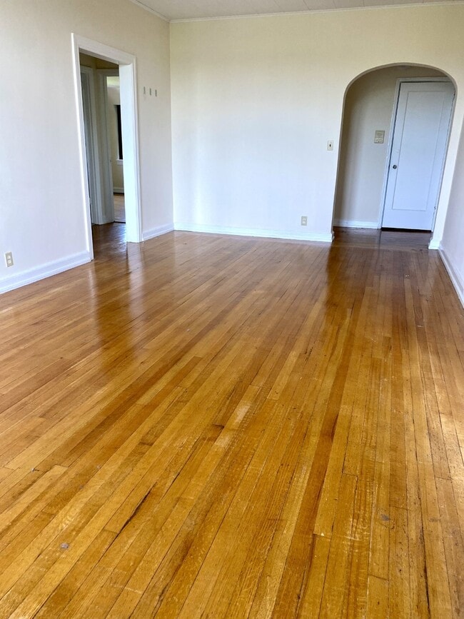 111 Sagamore Rd in Tuckahoe, NY - Building Photo - Building Photo