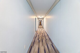 94 Park Ave in Nutley, NJ - Building Photo - Building Photo