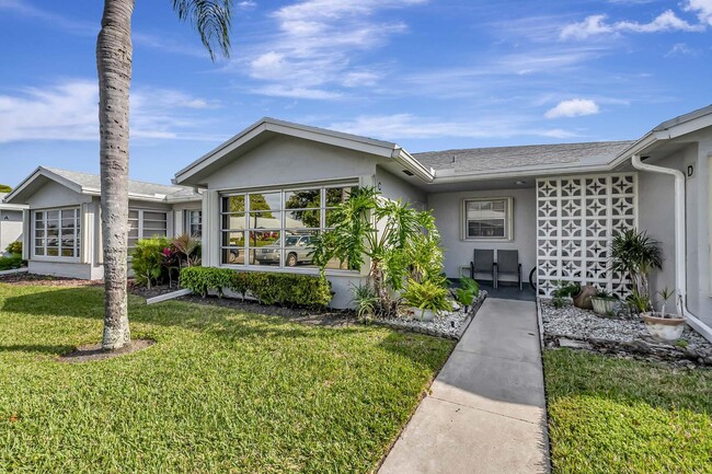 14716 Canalview Dr in Delray Beach, FL - Building Photo - Building Photo