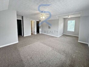 5866 Trent Walk Dr in Stonecrest, GA - Building Photo - Building Photo
