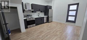 354 Woodmount Ave in Toronto, ON - Building Photo