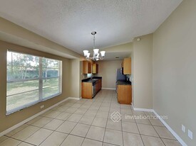 13204 Laraway Ct in Riverview, FL - Foto de edificio - Building Photo