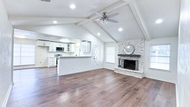 8421 Randy Dr in North Richland Hills, TX - Building Photo - Building Photo