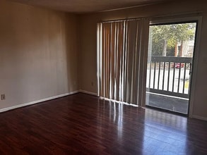 157 Haverford Ct in Hampton, VA - Building Photo - Building Photo