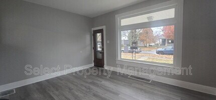 1112 Lake Ave in Fort Wayne, IN - Building Photo - Building Photo