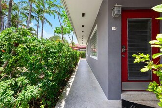 1739 Washington St in Hollywood, FL - Building Photo - Building Photo