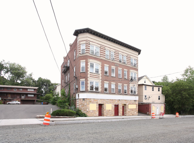 111-115 Beaver St in New Britain, CT - Building Photo - Building Photo