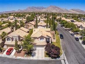 2437 Twin Flower Cir in Las Vegas, NV - Building Photo - Building Photo