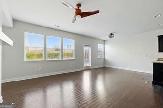 5447 Cascade Run in Atlanta, GA - Building Photo - Building Photo