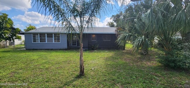 3060 Avon Ln in Titusville, FL - Building Photo - Building Photo