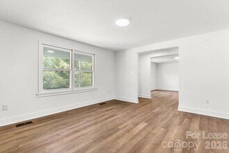 761 Randa Dr in Statesville, NC - Building Photo - Building Photo