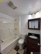 89 Spring St, Unit 3 in Cambridge, MA - Foto de edificio - Building Photo