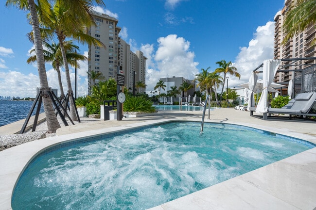 Biscayne Shores