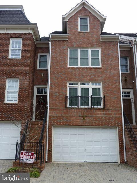 12021 Montrose Park Pl