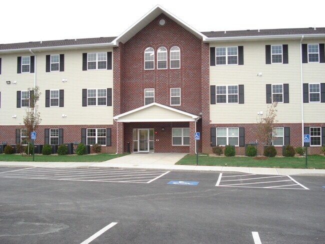 Parkway Pointe Senior Apartments photo'