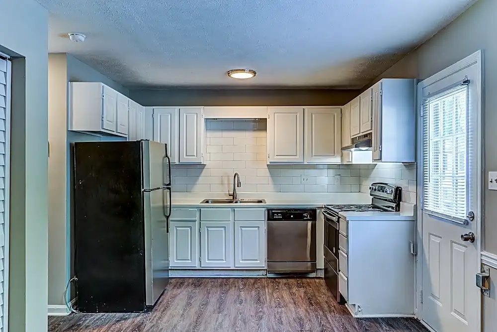 3495 Creekview Pl in Scottdale, GA - Building Photo