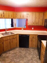 1150 Tollios Parkway, Unit 215 in Broadview Heights, OH - Building Photo - Building Photo