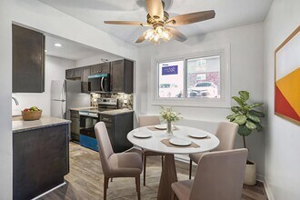 535 Pasadena Ave in Crest Hill, IL - Building Photo - Building Photo