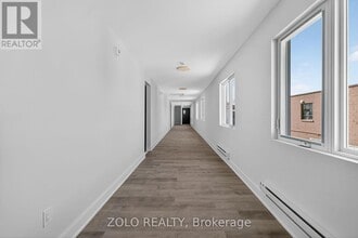 206 Wellington St in Wallaceburg, ON - Building Photo - Building Photo