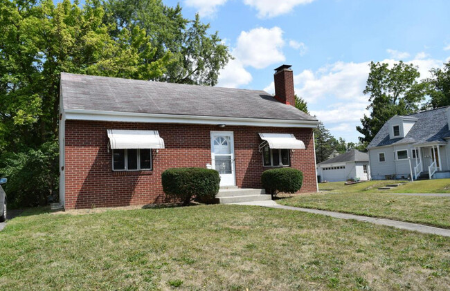 property at 2956 Bremen St