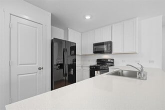 1013 Raintree Rd in Princeton, TX - Building Photo - Building Photo