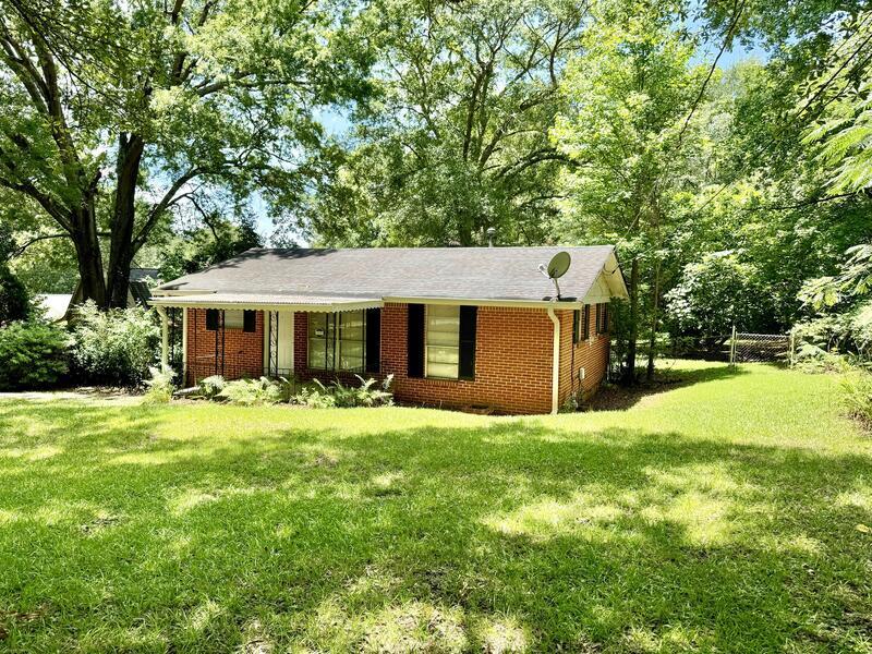 93 Forest Rd in Stockbridge, GA - Building Photo