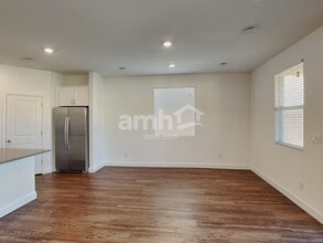 10132 W Oleta Ave in Las Vegas, NV - Foto de edificio - Building Photo