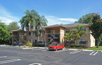 11570-11584 NW 42nd St in Coral Springs, FL - Building Photo - Building Photo