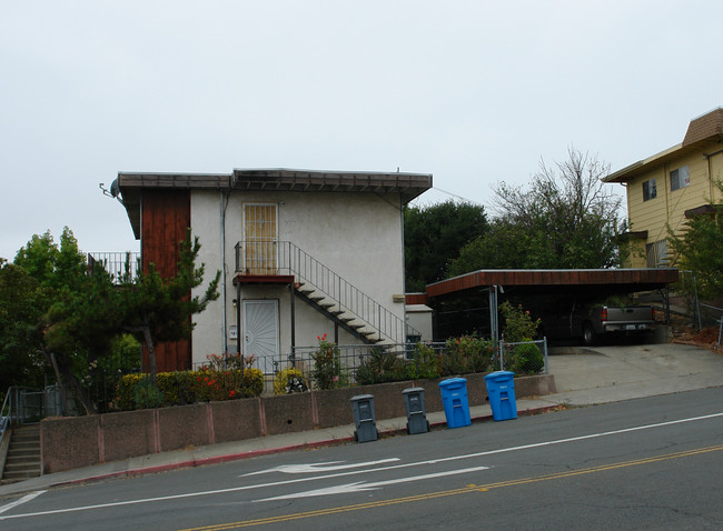 701-705 Sacramento St in Vallejo, CA - Foto de edificio - Building Photo