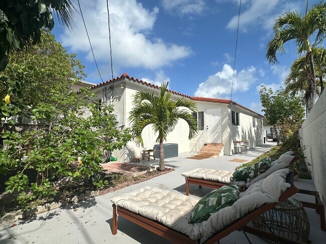 810 81st St in Miami Beach, FL - Building Photo - Building Photo