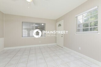 1042 Reams St in Longwood, FL - Building Photo - Building Photo