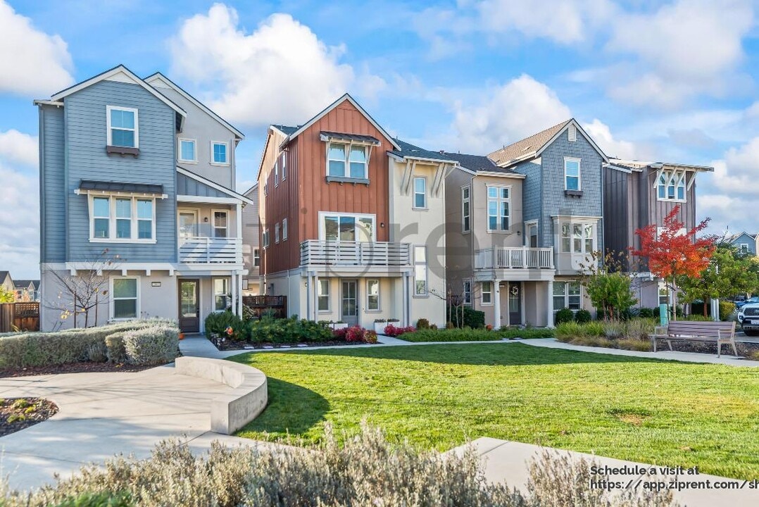 2008 Confidence Wy in Dublin, CA - Building Photo