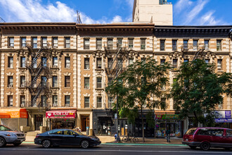 710 Amsterdam Ave in New York, NY - Building Photo - Primary Photo