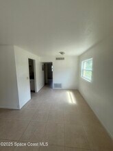 89 NW Irwin Ave in West Melbourne, FL - Building Photo - Building Photo