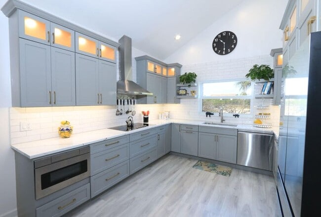 property at 4161 S US Hwy 1