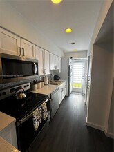 3971 Coral Springs Dr in Coral Springs, FL - Building Photo - Building Photo