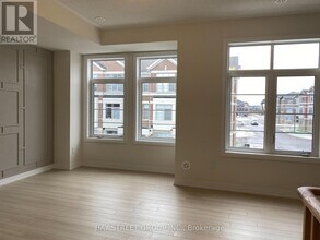 15 Sissons Wy in Markham, ON - Building Photo - Building Photo