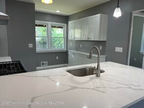 1113 6th Ave in Wall Township, NJ - Building Photo - Building Photo