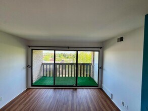 2140 Pauline Blvd, Unit 307 in Ann Arbor, MI - Building Photo - Building Photo