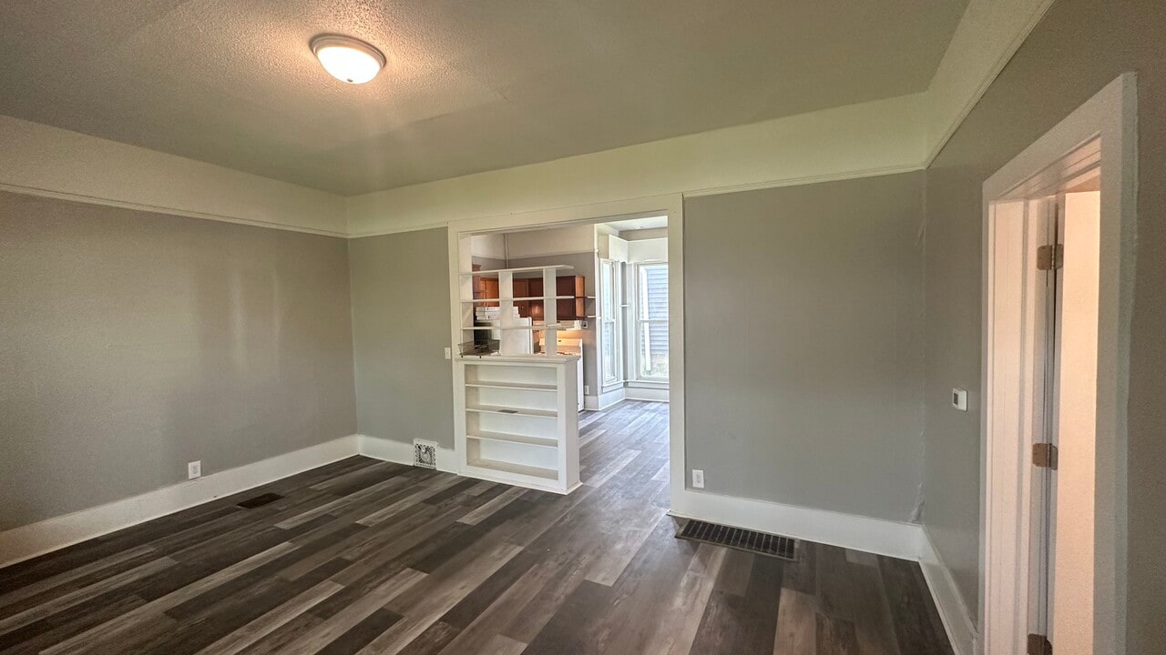 712 Poplar St in Huntington, IN - Building Photo