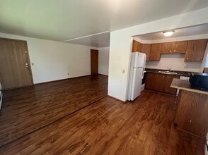 2414 Brentwood Pky in Madison, WI - Building Photo - Building Photo