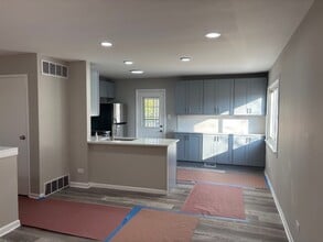 201 E Rose St in Glenwood, IL - Building Photo - Building Photo