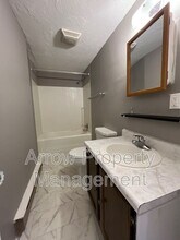 5717 Hartley St in Lincoln, NE - Foto de edificio - Building Photo