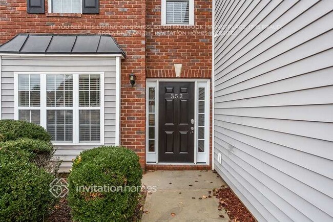 352 Jasmine Dr in Locust Grove, GA - Building Photo - Building Photo